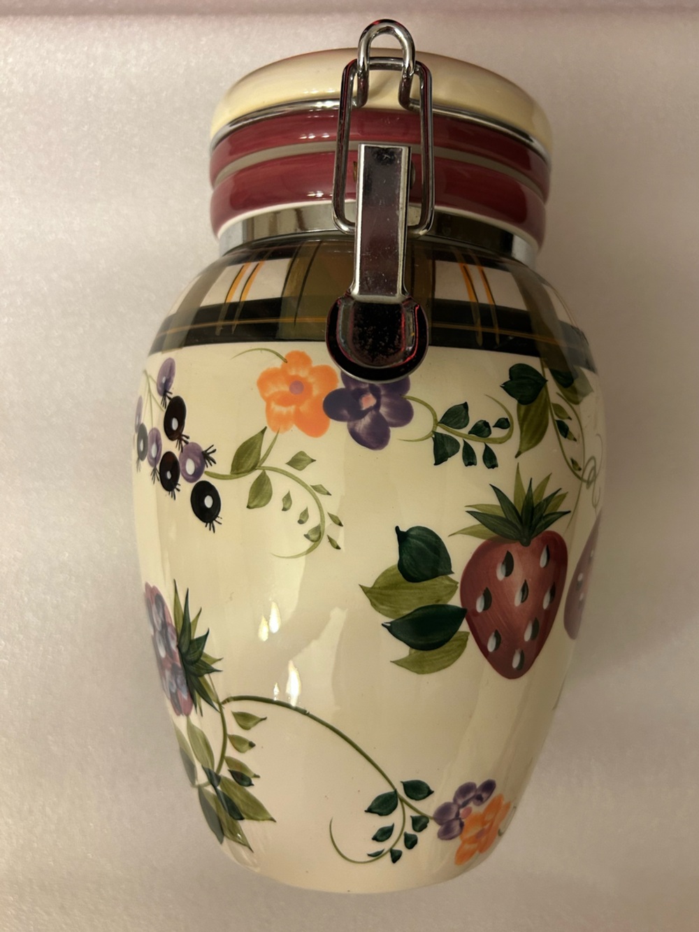 Oneida Strawberry Plaid Large Kitchen Canister VTG Discontinued Tuscan Farmhouse